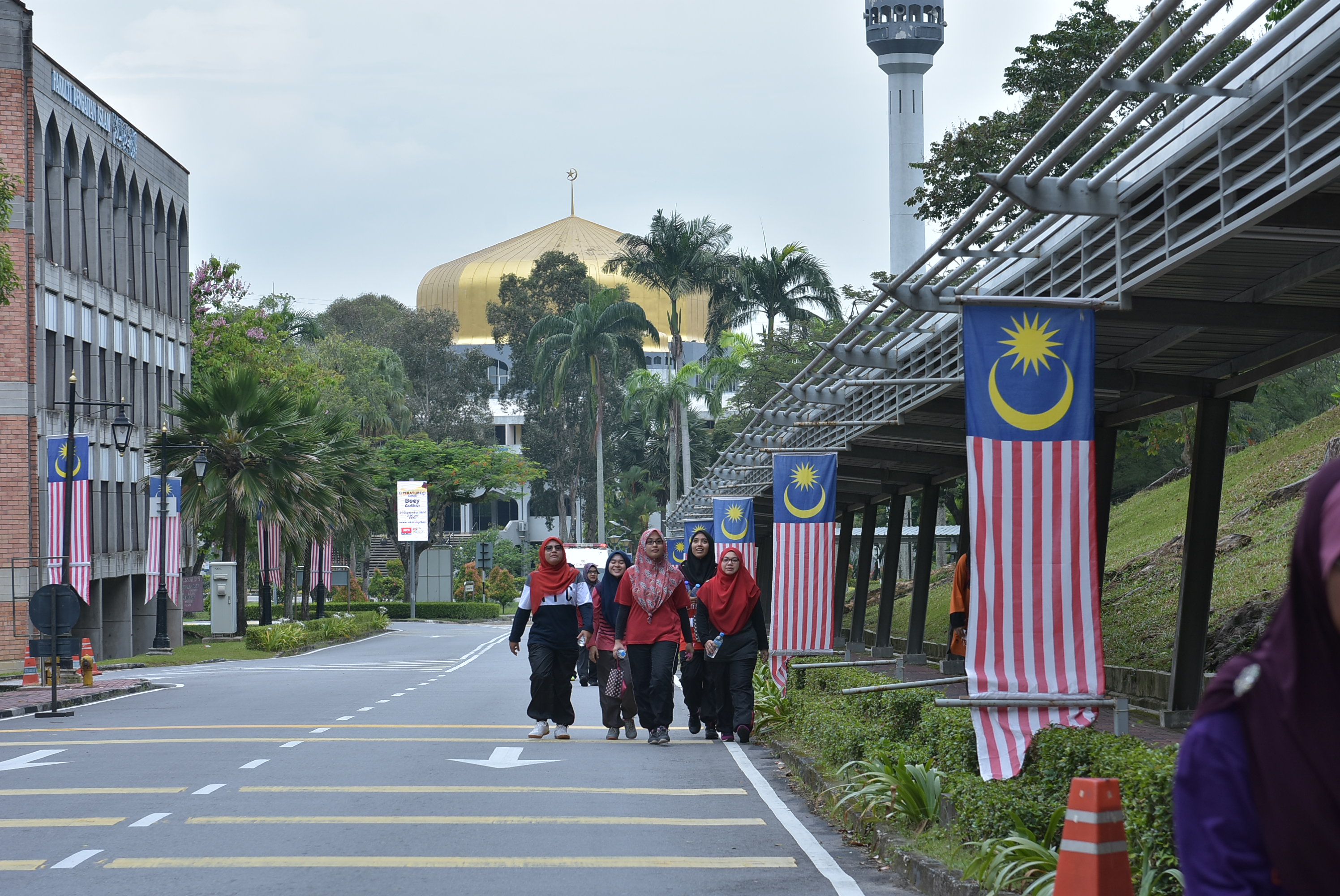 UKM 9471